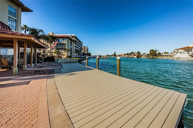 $3,900 | 105 Island Way, Unit 146, Clearwater Beach, FL 33767