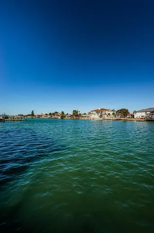 $3,900 | 105 Island Way, Unit 146, Clearwater Beach, FL 33767