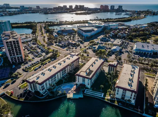 $3,900 | 105 Island Way, Unit 146, Clearwater Beach, FL 33767