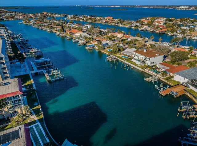 $3,900 | 105 Island Way, Unit 146, Clearwater Beach, FL 33767