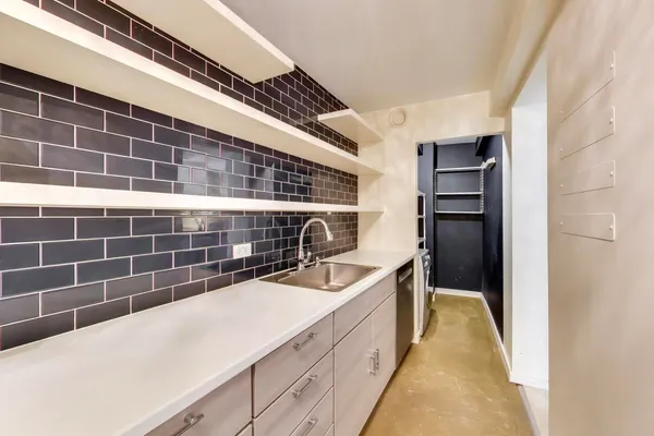 $339,900 | 40 East 9th Street, Unit 1601, Chicago, IL 60605
