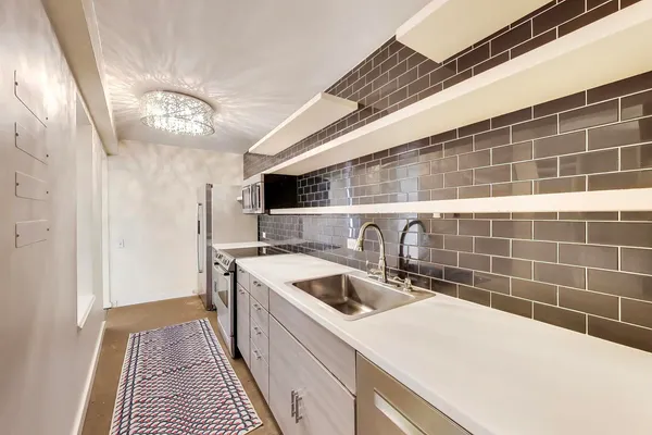 $339,900 | 40 East 9th Street, Unit 1601, Chicago, IL 60605