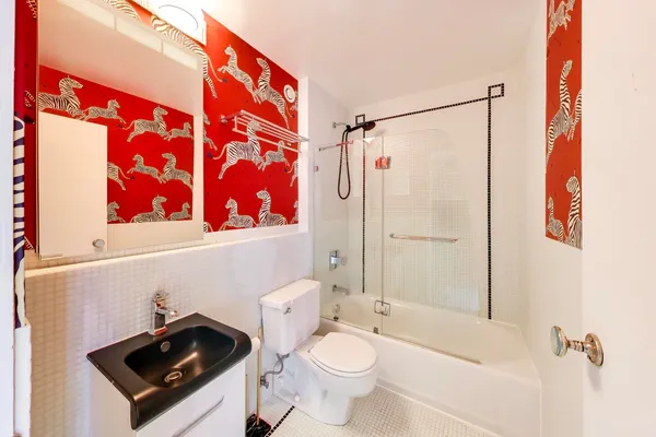 $339,900 | 40 East 9th Street, Unit 1601, Chicago, IL 60605