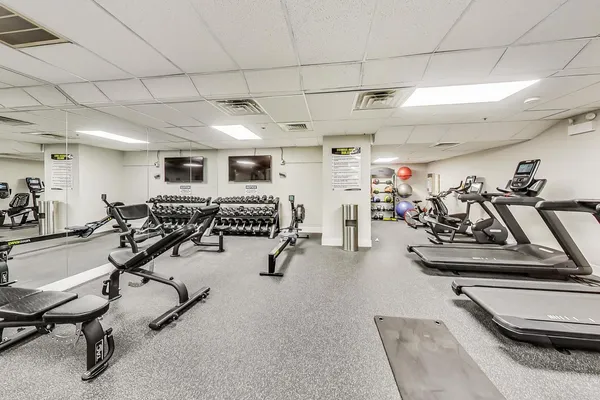 $339,900 | 40 East 9th Street, Unit 1601, Chicago, IL 60605