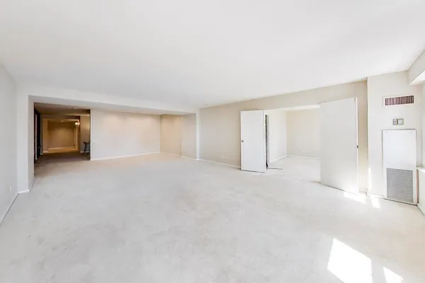 $339,900 | 40 East 9th Street, Unit 1601, Chicago, IL 60605