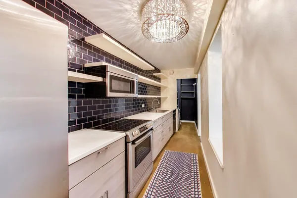 $339,900 | 40 East 9th Street, Unit 1601, Chicago, IL 60605