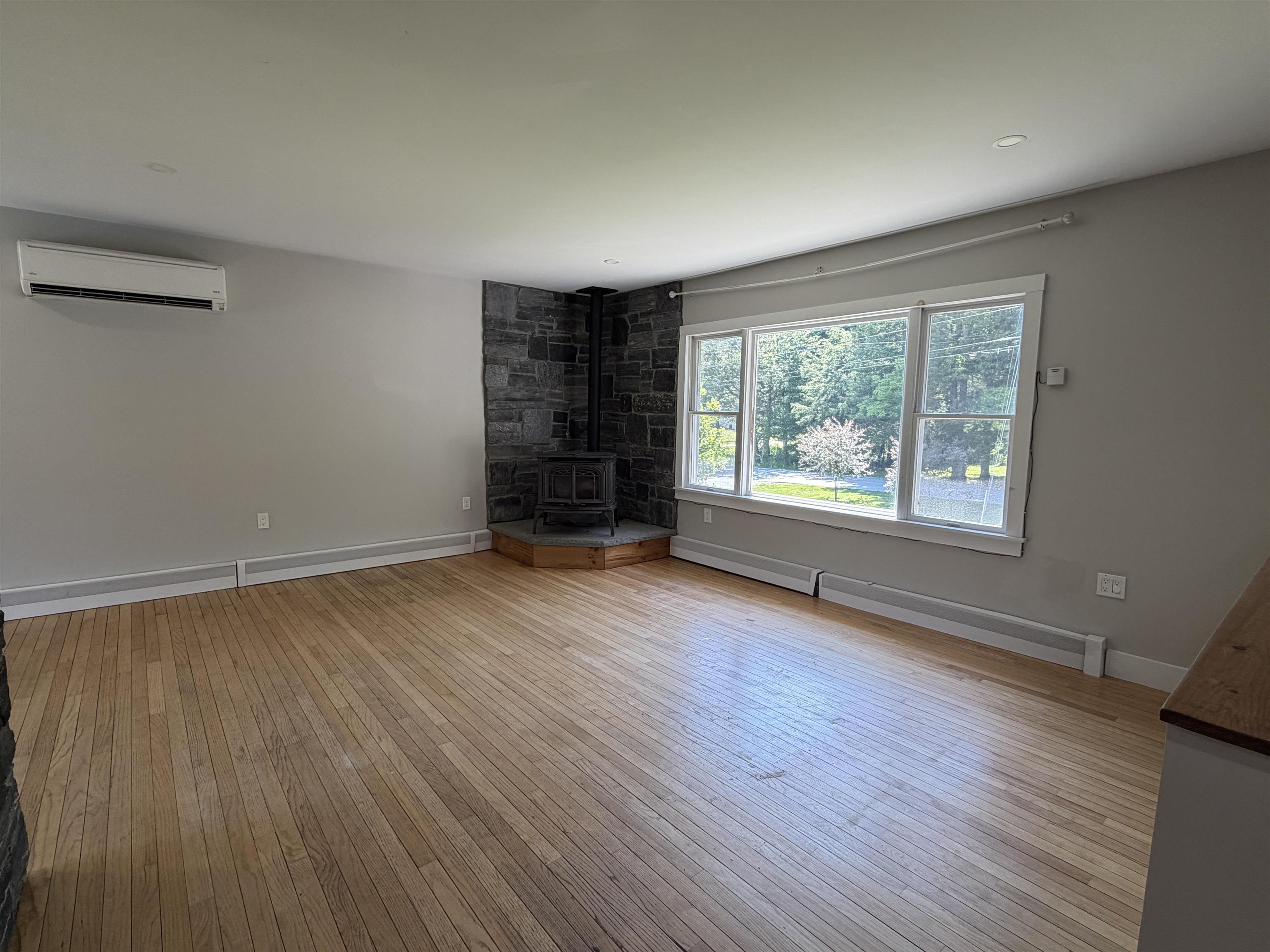 470 Creek Road Wallingford, VT 05773 - Photo 16 of 35