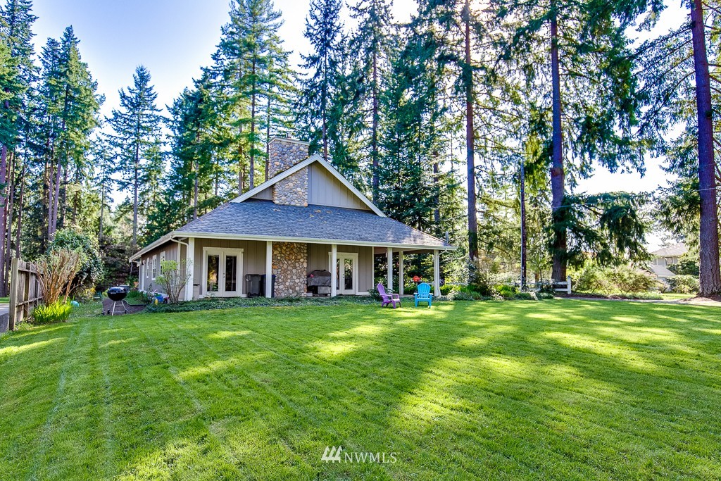 1706 Northeast Jacobson Road Poulsbo, WA 98370 - Photo 3 of 23 Gallery Image 3