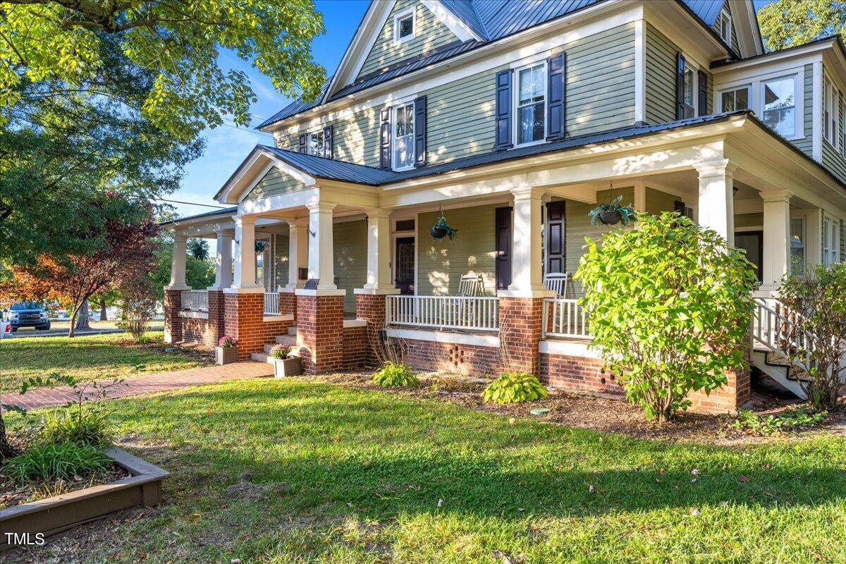 26 Oak Street Roxboro, NC 27573 - Photo 2 of 56 02-- 87