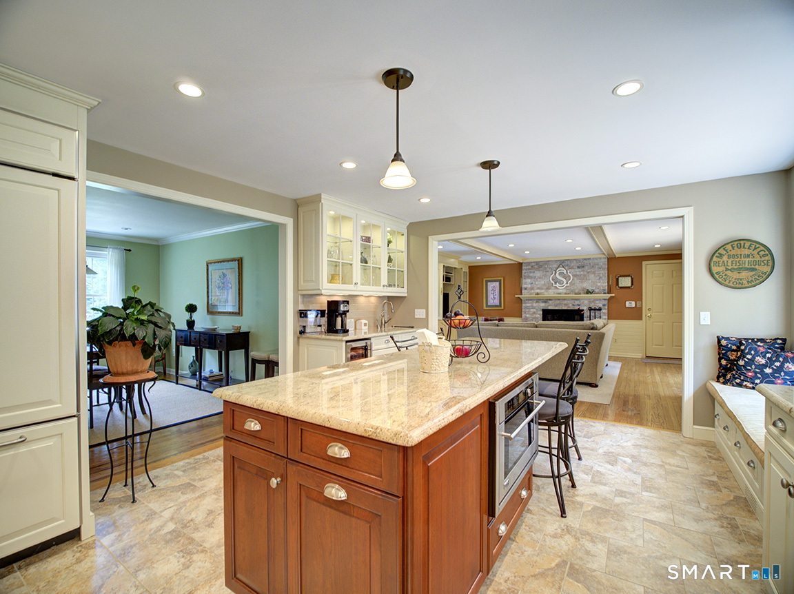 19 East Ridge Court Cheshire, CT 06410 - Photo 11 of 39