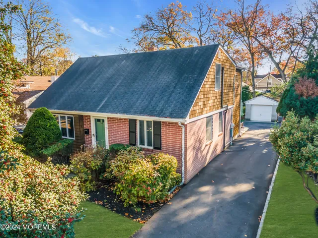 $2,199,999 | 708 New York Boulevard, Sea Girt, NJ 08750