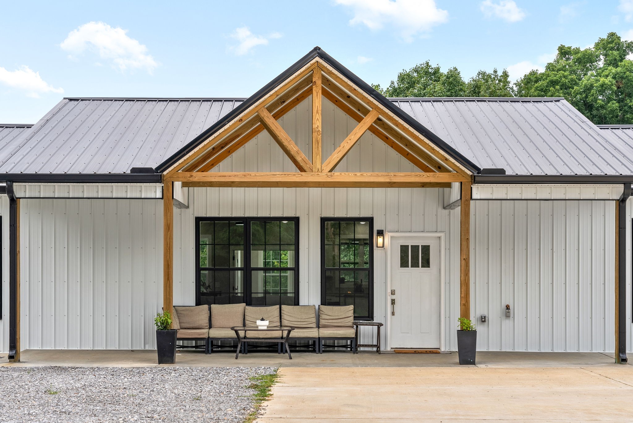 2049 Conatser Road Cunningham, TN 37052 - Photo 5 of 61 Gallery Image 5
