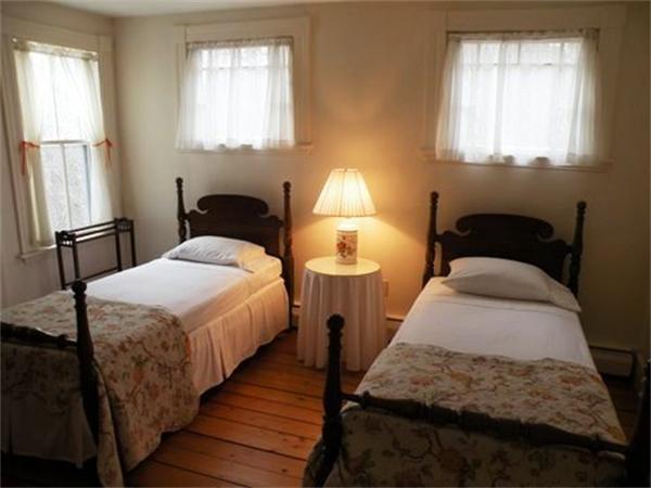 18 Old Neck Road Manchester, MA 01944 - Photo 14 of 26 Gallery Image 14