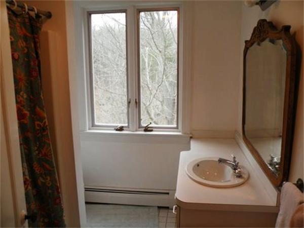18 Old Neck Road Manchester, MA 01944 - Photo 15 of 26 Gallery Image 15