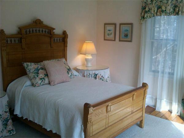 18 Old Neck Road Manchester, MA 01944 - Photo 19 of 26 Gallery Image 19