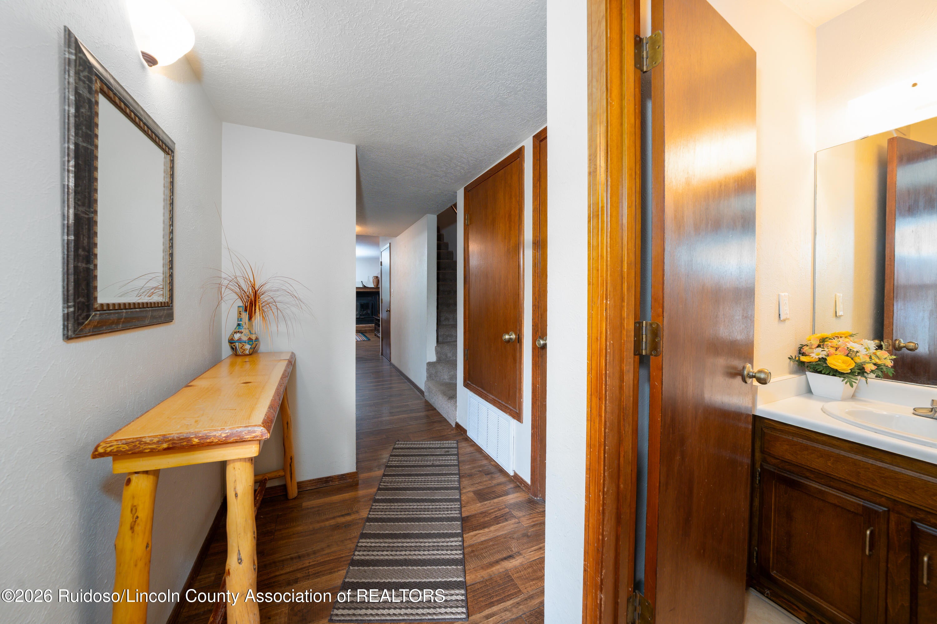 214 Metz Drive, Unit 230 Ruidoso, NM 88345 - Photo 3 of 19 Gallery Image 3