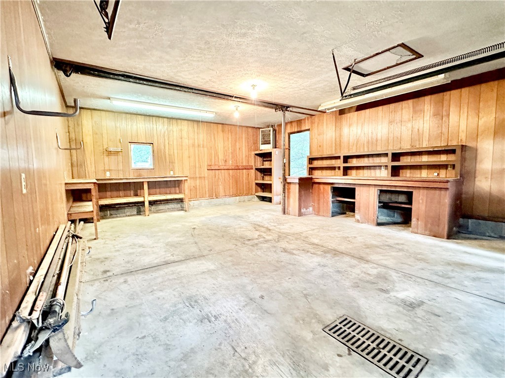 978 Southwold Road Akron, OH 44321 - Photo 38 of 43 Inside of detached garage