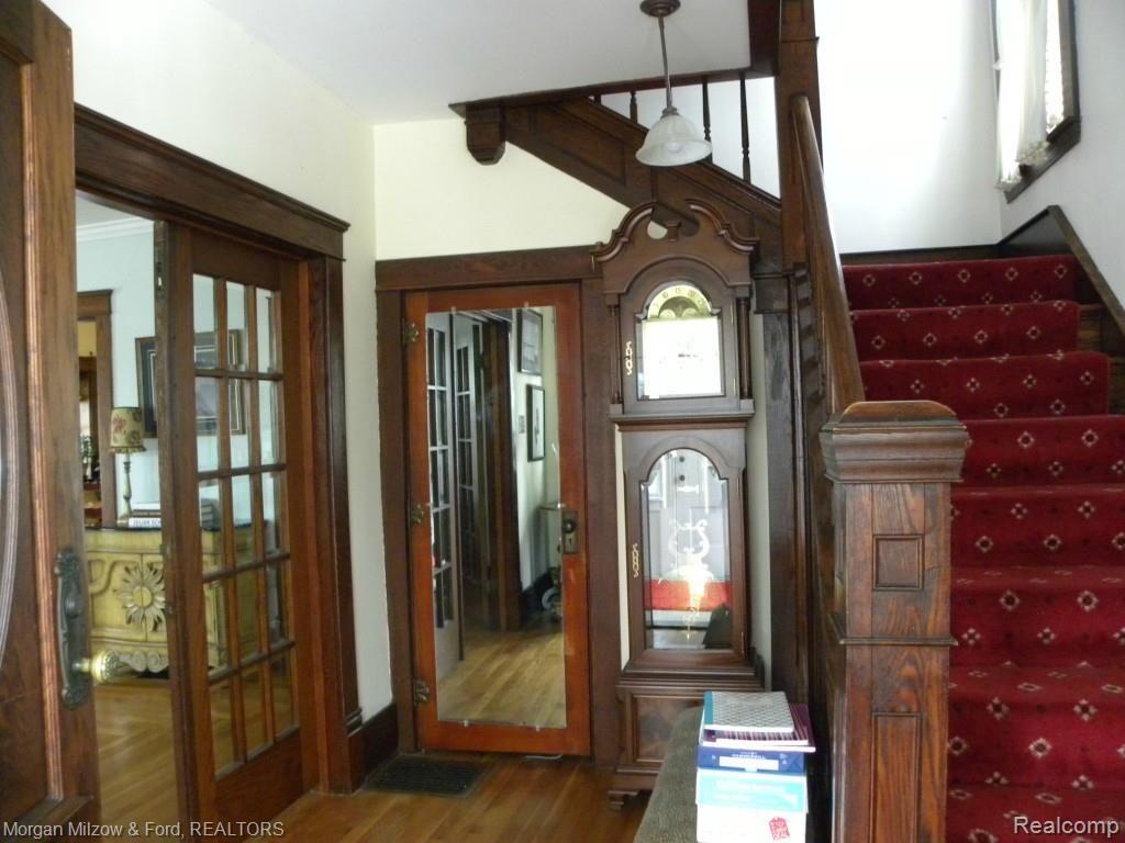 37 North Holcomb Road Clarkston, MI 48346 - Photo 5 of 23 5.JPG