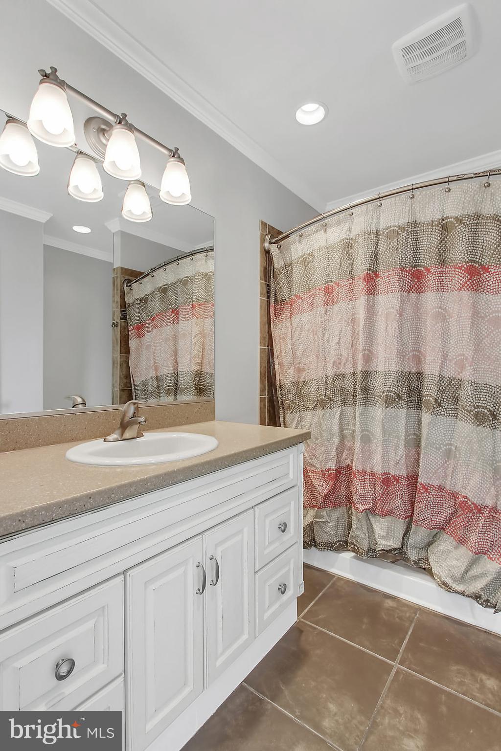 8623 Hunt Club Road Thurmont, MD 21788 - Photo 13 of 25 Bath (Master)