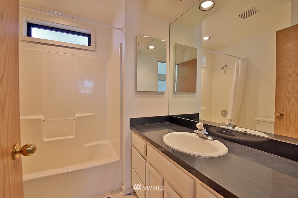 3205 Fox Spit Road Langley, WA 98260 - Photo 14 of 25 Gallery Image 14