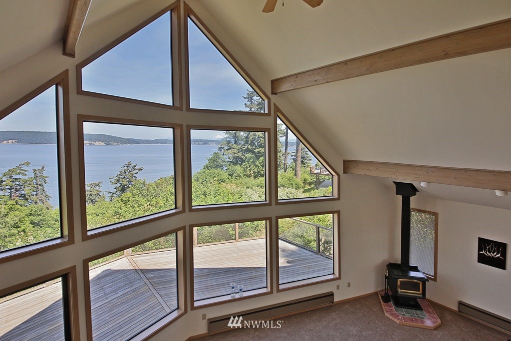3205 Fox Spit Road Langley, WA 98260 - Photo 4 of 25 Gallery Image 4