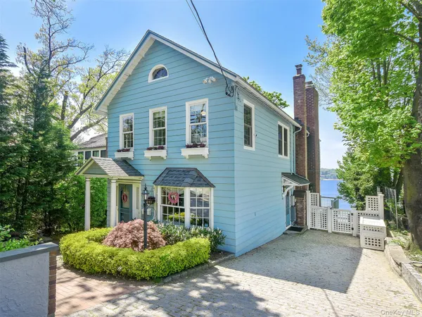 $9,000 | 24 Bay Avenue, Sea Cliff, NY 11579