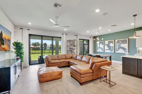 $800,000 | 4646 Eventing Street, Lake Worth, FL 33467