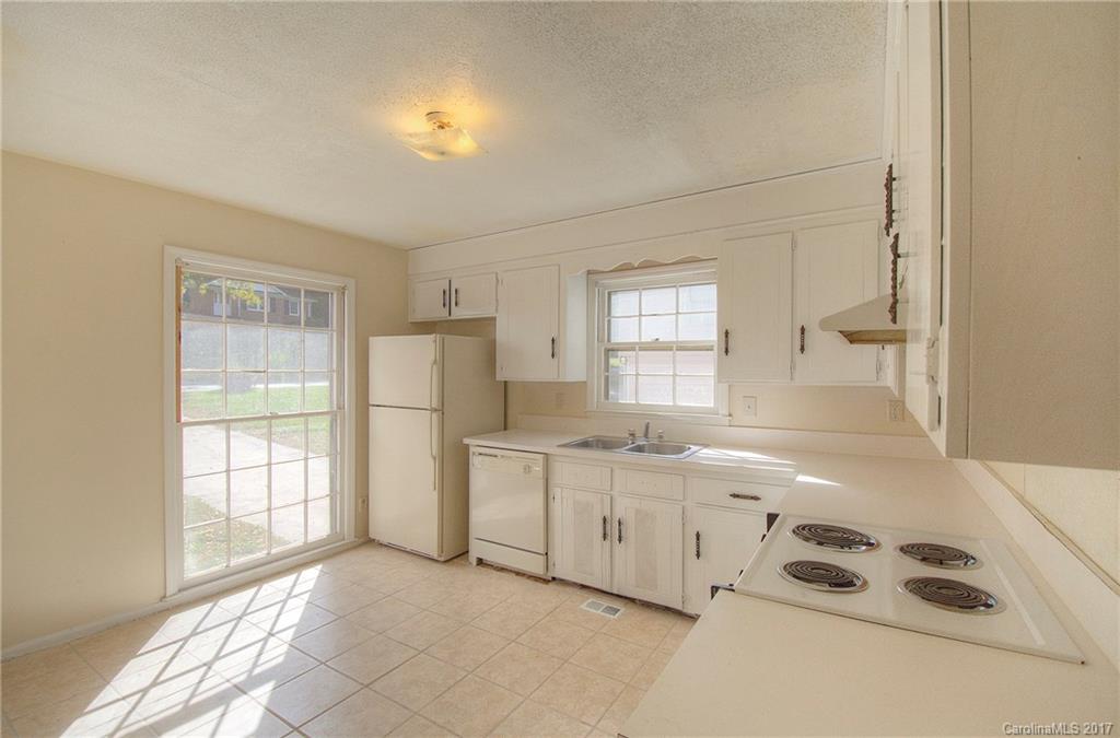 6629 Cedar Springs Road Charlotte, NC 28212 - Photo 5 of 11 Gallery Image 5