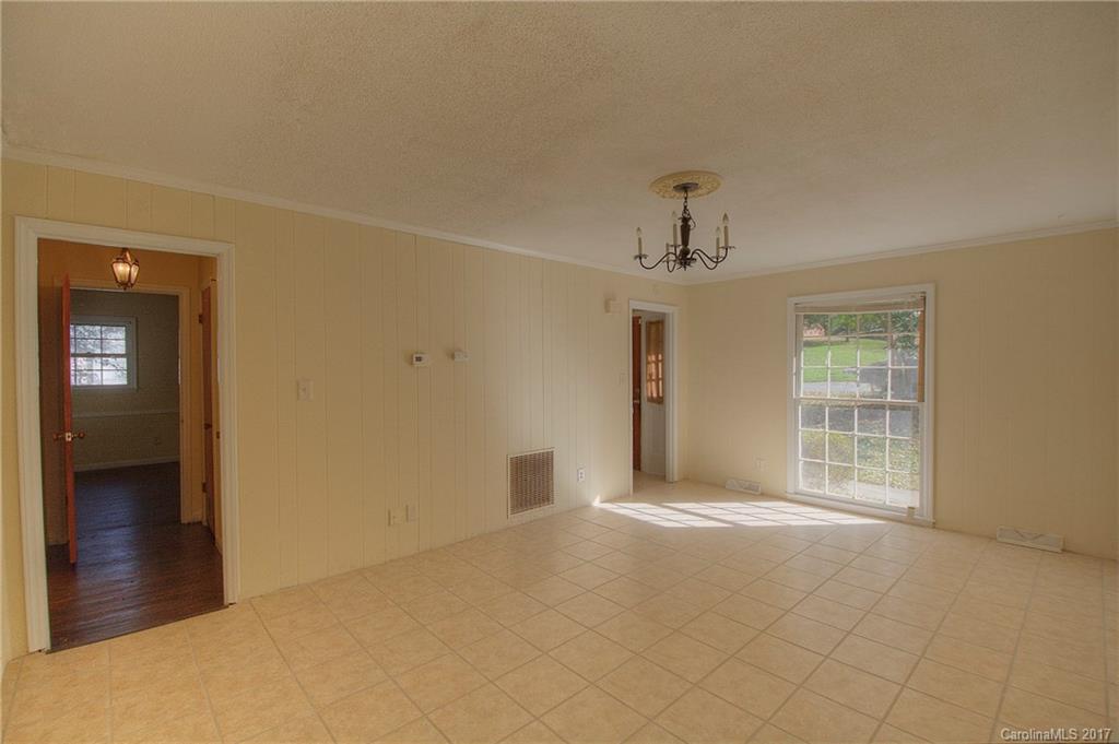 6629 Cedar Springs Road Charlotte, NC 28212 - Photo 9 of 11 Gallery Image 9