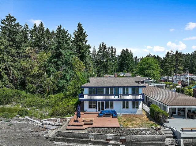 $1,145,000 | 191 Northeast Lynnwood Beach Road, Belfair, WA 98528