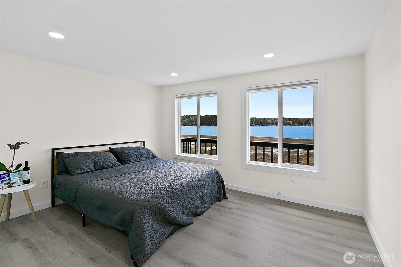 191 Northeast Lynnwood Beach Road Belfair, WA 98528 - Photo 12 of 22