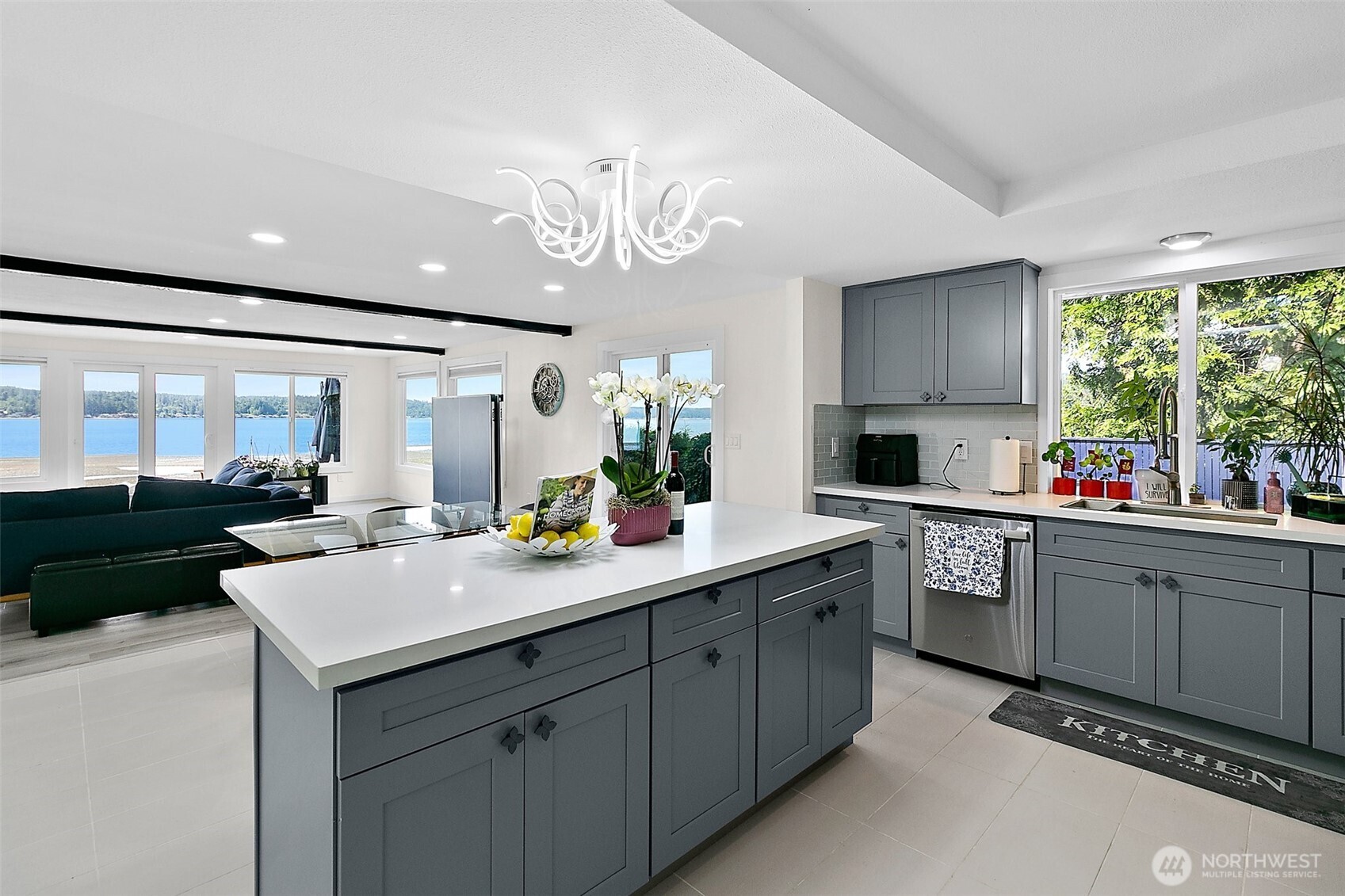 191 Northeast Lynnwood Beach Road Belfair, WA 98528 - Photo 6 of 22