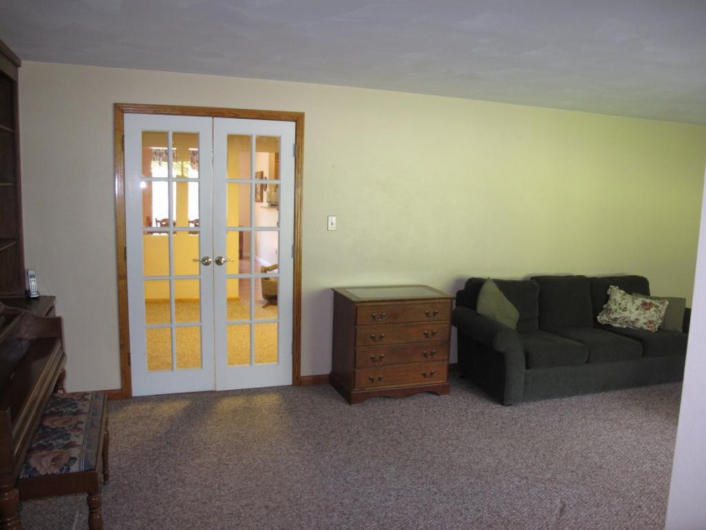 131 Andrews Road Vestal, NY 13850 - Photo 4 of 24 Gallery Image 4