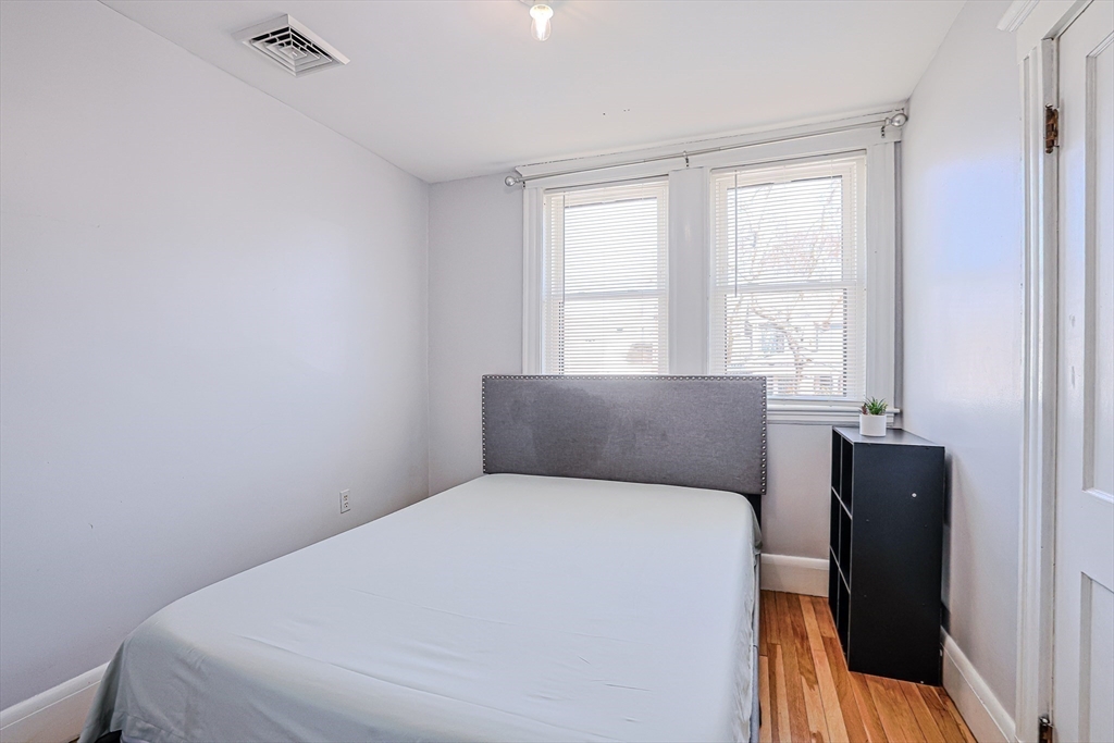 9 Sutcliffe Road Lynn, MA 01904 - Photo 26 of 42