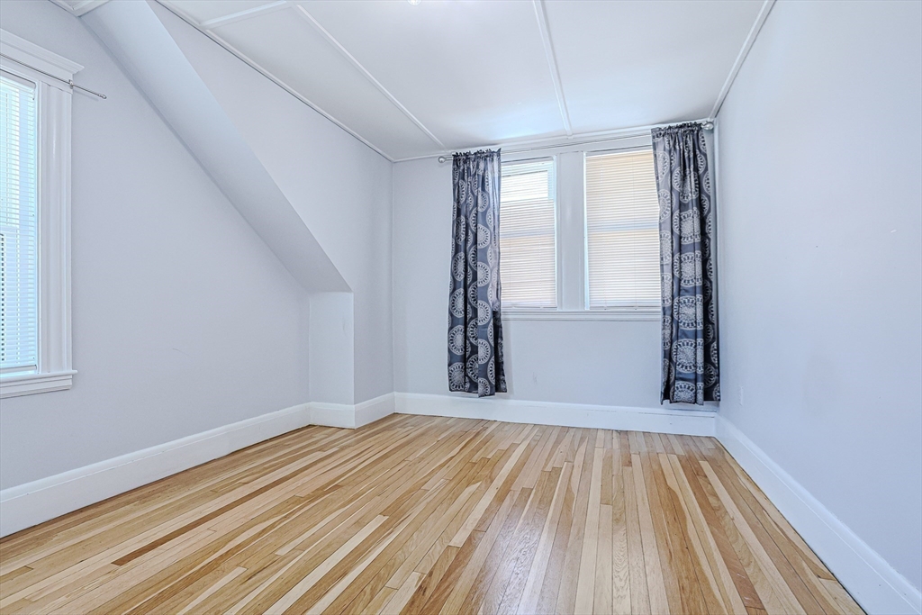 9 Sutcliffe Road Lynn, MA 01904 - Photo 28 of 42