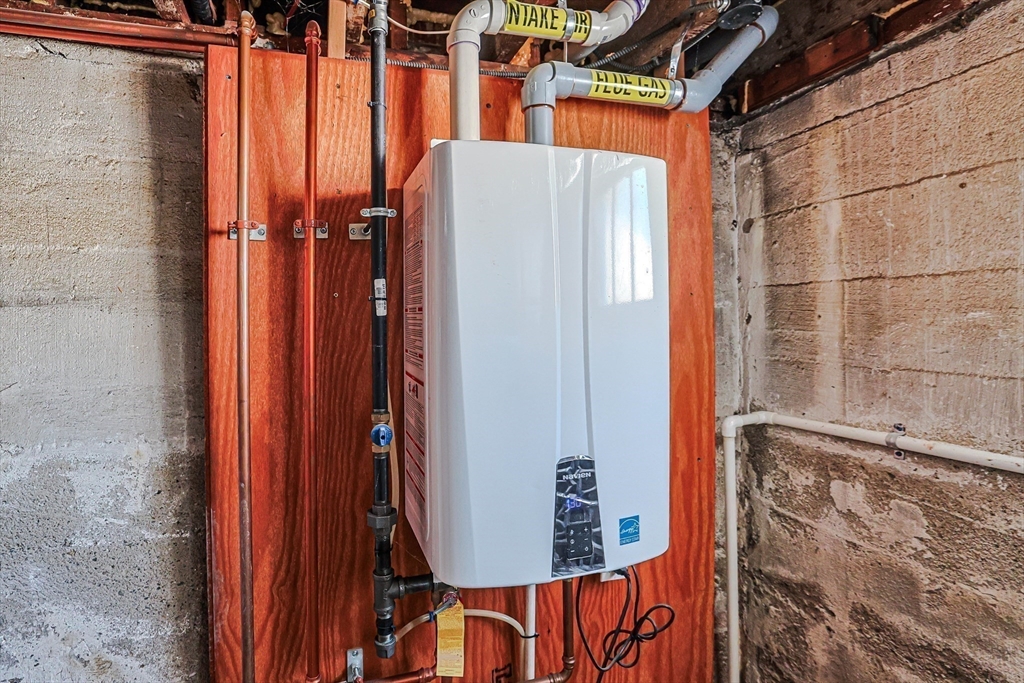 9 Sutcliffe Road Lynn, MA 01904 - Photo 42 of 42