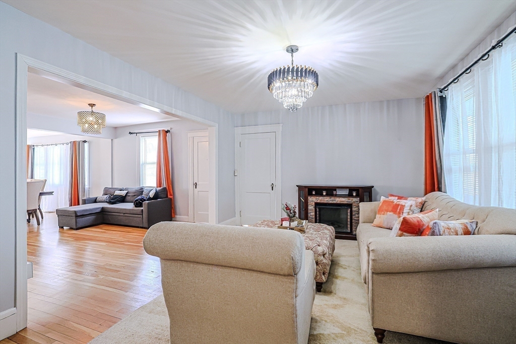 9 Sutcliffe Road Lynn, MA 01904 - Photo 10 of 42