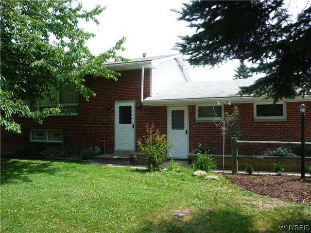 7993 Feddick Road Boston, NY 14075 - Photo 1 of 1 Exterior Front