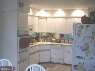 9286 Darlington Road Philadelphia, PA 19115 - Photo 3 of 6
