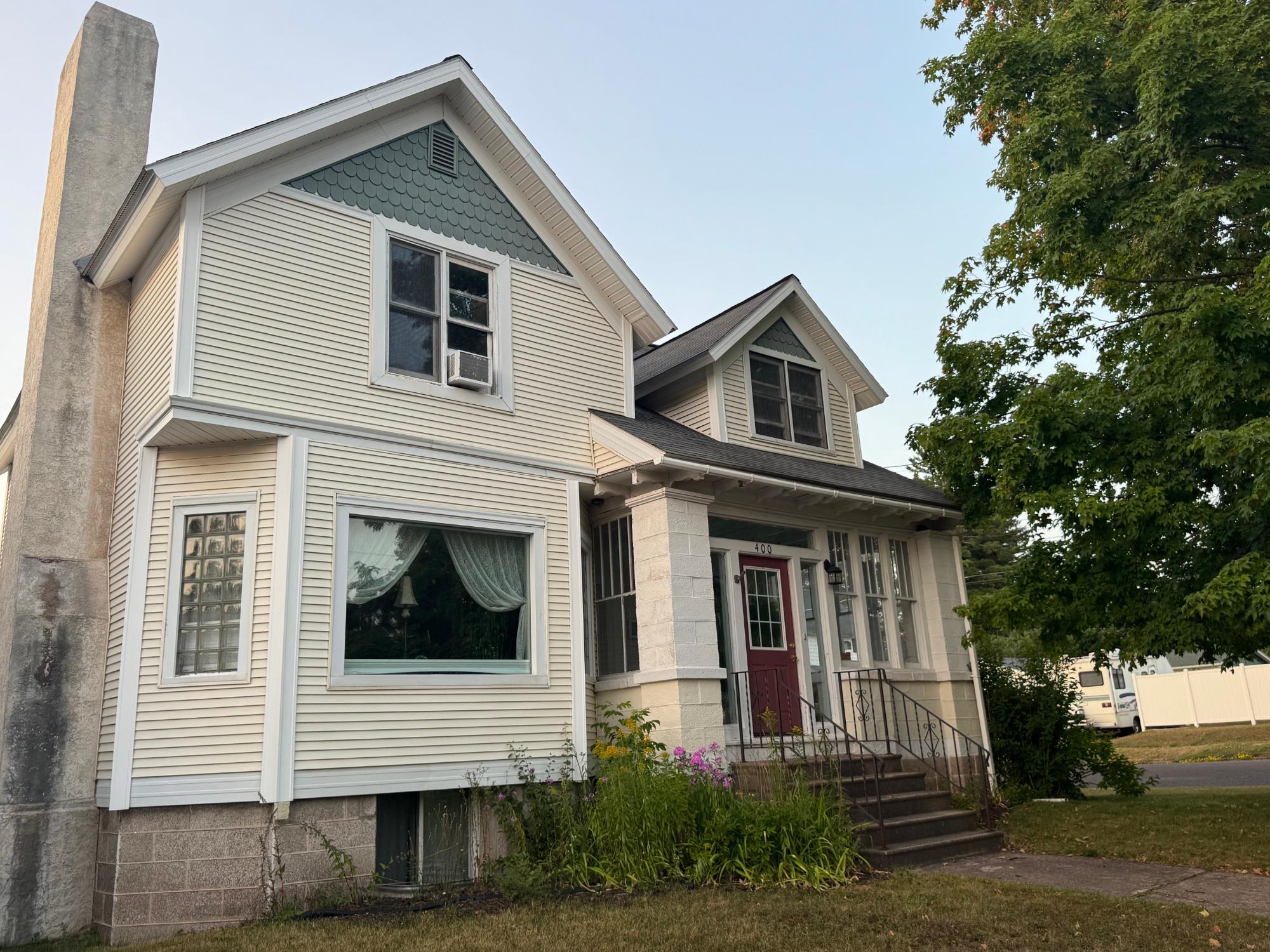 400 Maple Street Hurley, WI 54534 - Photo 1 of 27 Gallery Image 1
