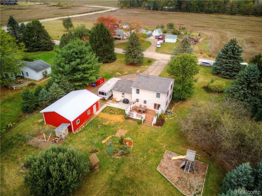 1715 Layton Road Fowlerville, MI 48836 - Photo 26 of 26 DJI_0328.jpg