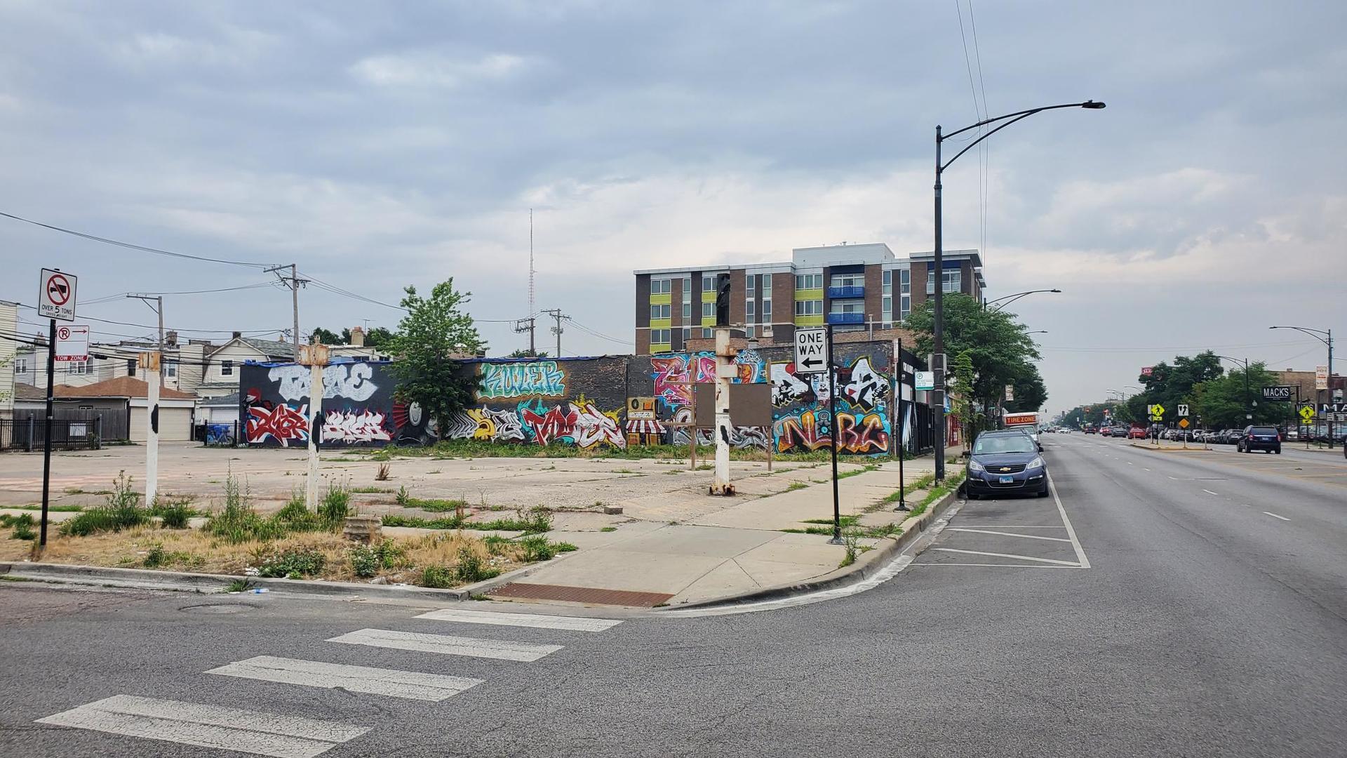 2836 North Cicero Ave  