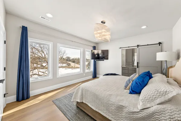 $2,099,000 | W351N5322 Rd C, Oconomowoc, WI 53066