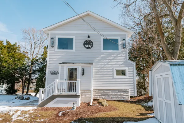 $2,099,000 | W351N5322 Rd C, Oconomowoc, WI 53066