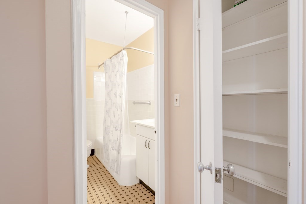 86 Griggs Road, Unit 12 Brookline, MA 02446 - Photo 18 of 36 Gallery Image 18