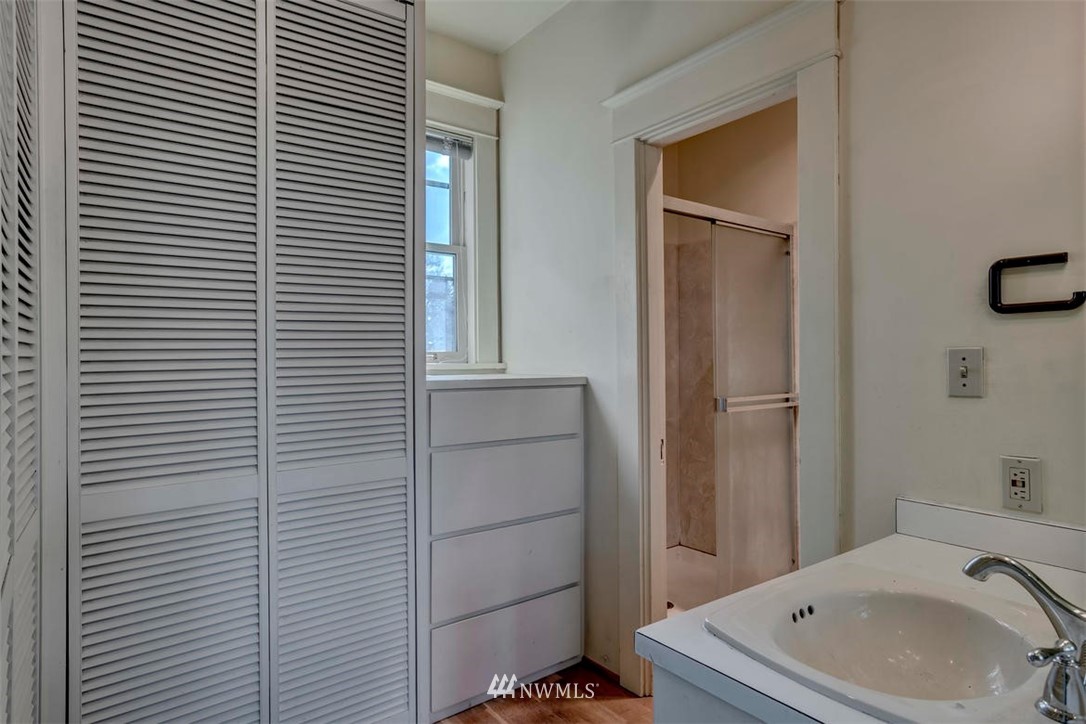 1731 Rucker Avenue Everett, WA 98201 - Photo 15 of 23 Gallery Image 15