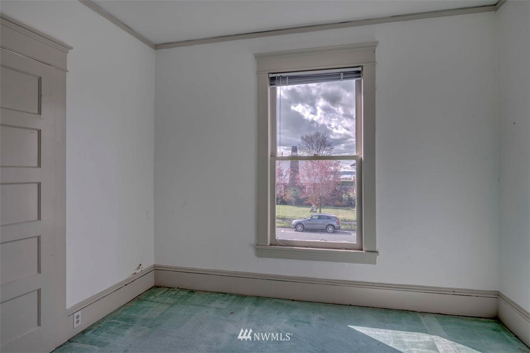 1731 Rucker Avenue Everett, WA 98201 - Photo 18 of 23 Gallery Image 18
