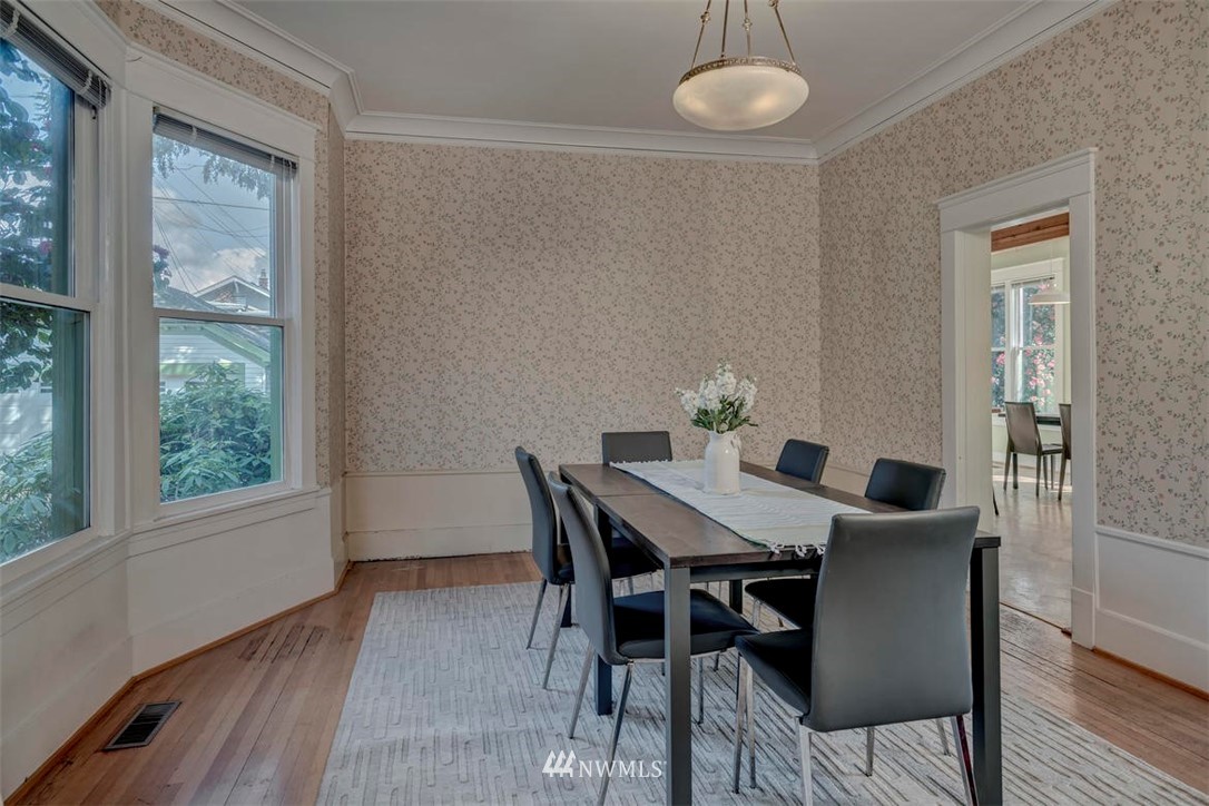 1731 Rucker Avenue Everett, WA 98201 - Photo 9 of 23 Gallery Image 9