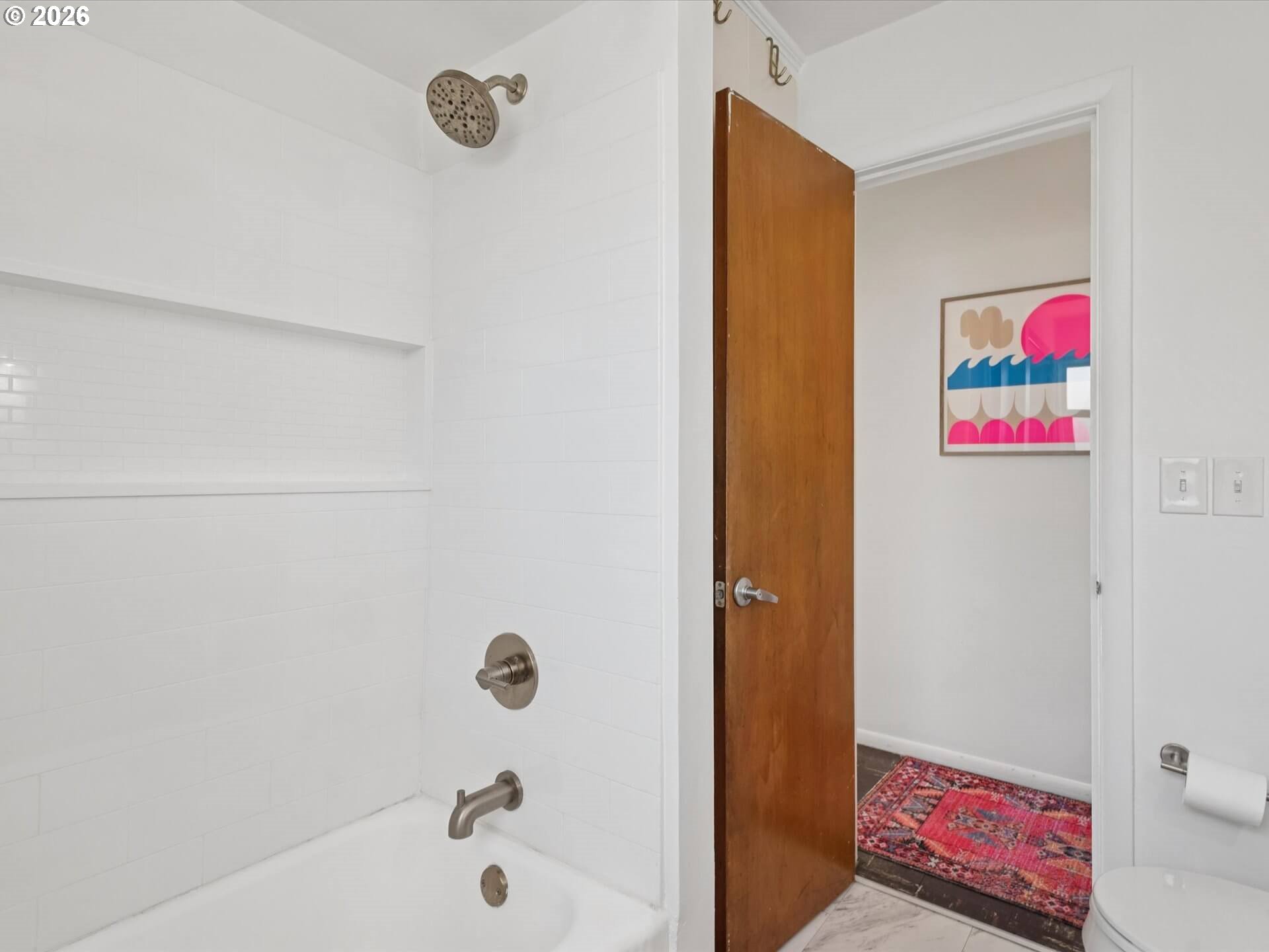 6030 Southeast 80th Avenue Portland, OR 97206 - Photo 30 of 42 a bathroom with a bath tub