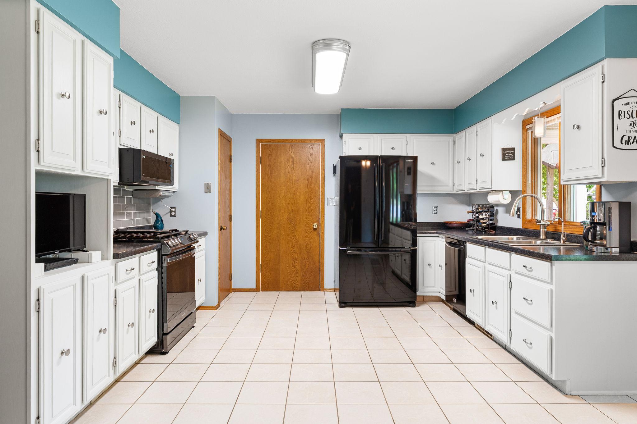 1807 9th Street Southwest Austin, MN 55912 - Photo 32 of 53